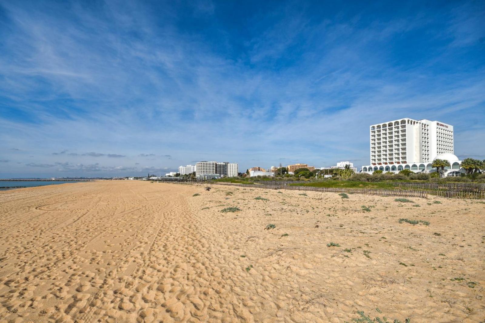 Vila Atlantida - Vilamoura-Quarteira Holiday Home - Beach At 250 Mts المظهر الخارجي الصورة