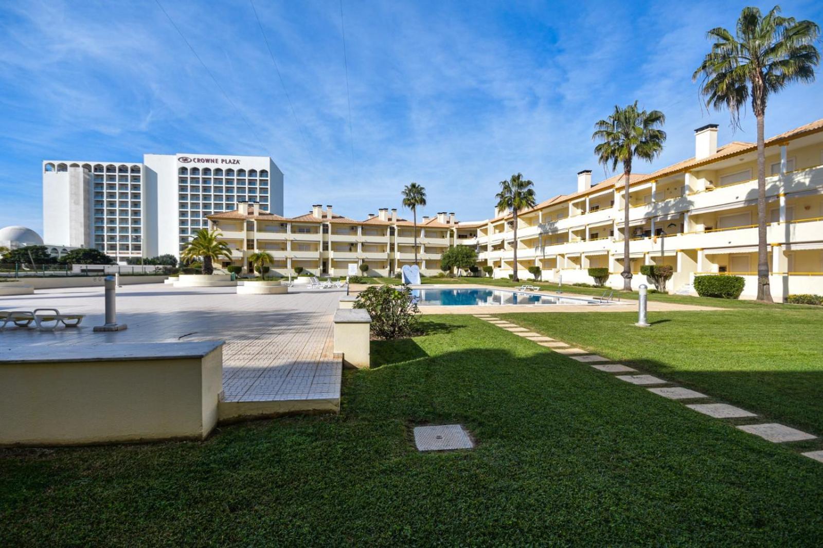 Vila Atlantida - Vilamoura-Quarteira Holiday Home - Beach At 250 Mts المظهر الخارجي الصورة